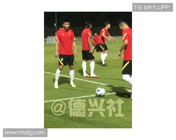 恩施足球明星队全新阵容揭晓精彩瞬间尽在其中 恩施足球明星队全新阵容揭晓精彩瞬间尽在其中